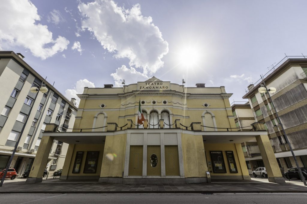 esterno del teatro zancanaro di sacile