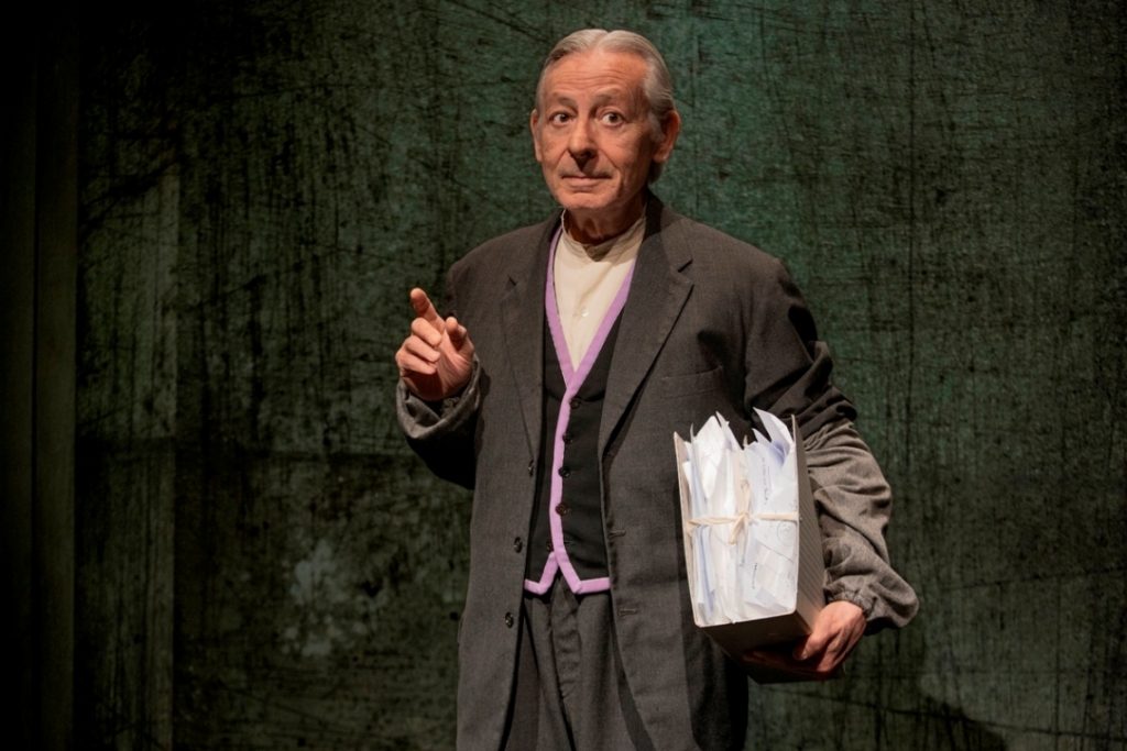 bartleby lo scrivano leo gullotta