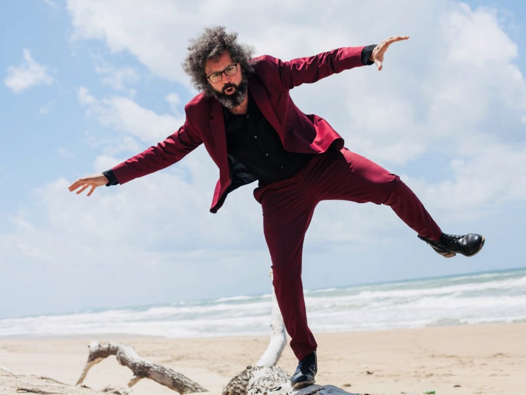 alla ricerca della felicità simone cristicchi