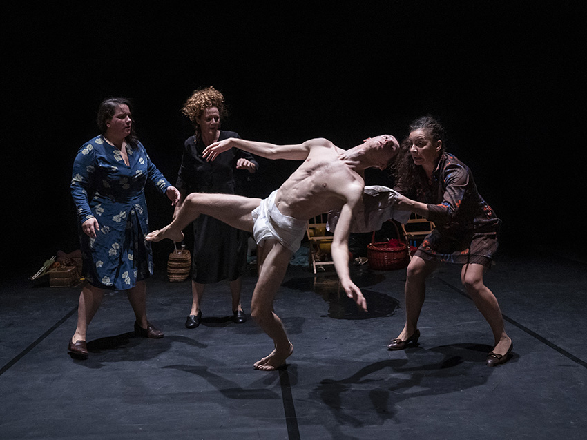 misericordia emma dante