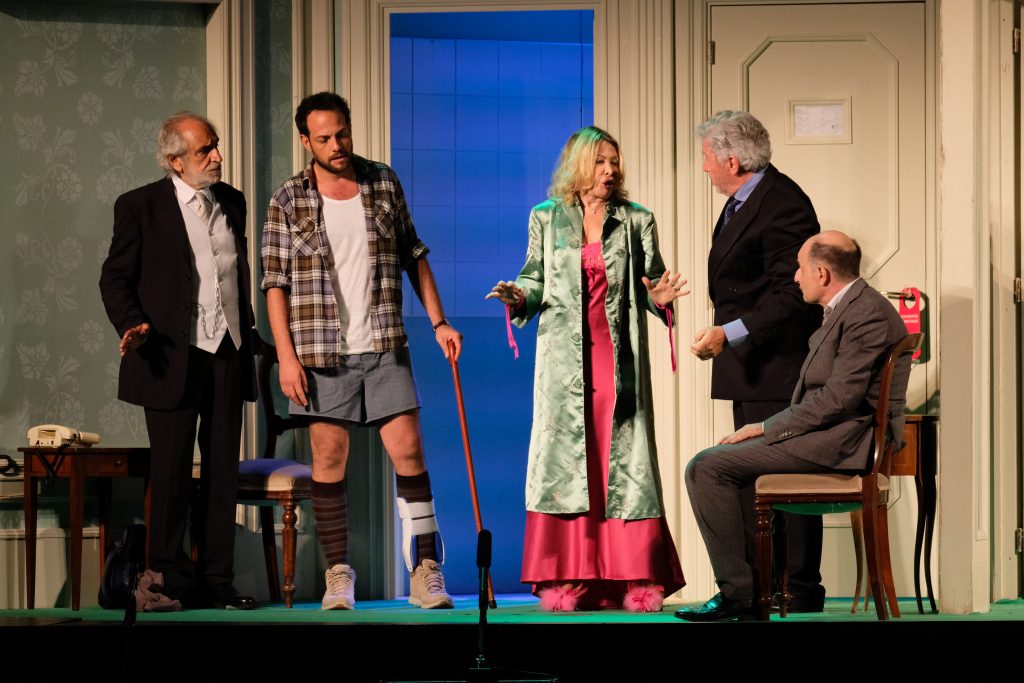 se devi dire una bugia dilla grossa