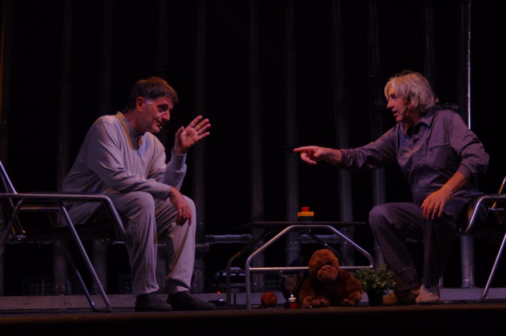 Tutti su per terra i papu