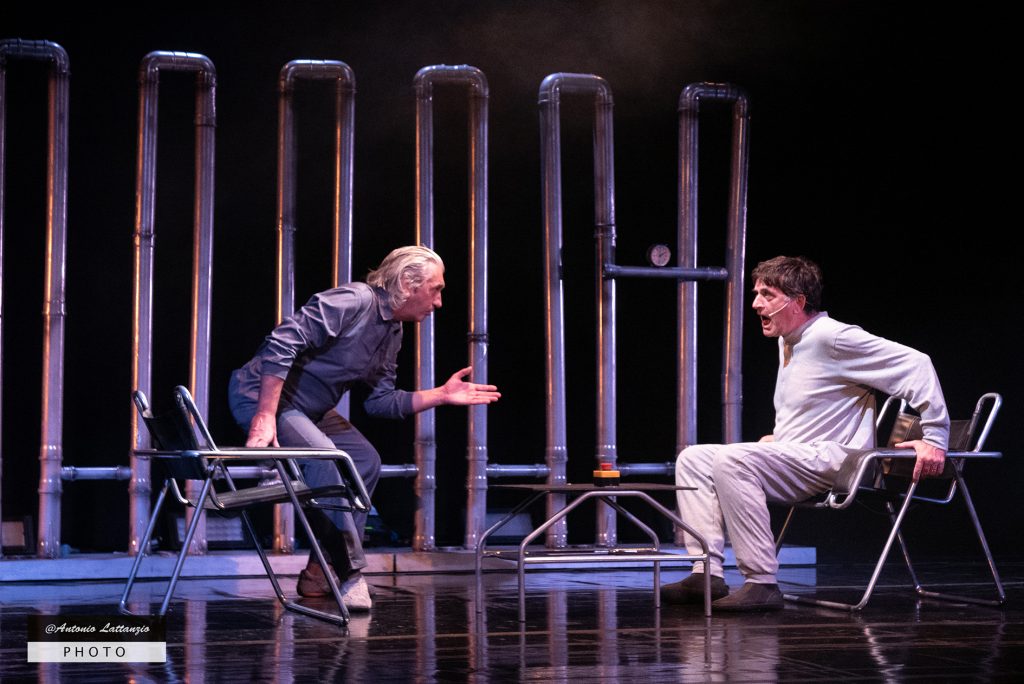 Tutti su per terra i papu